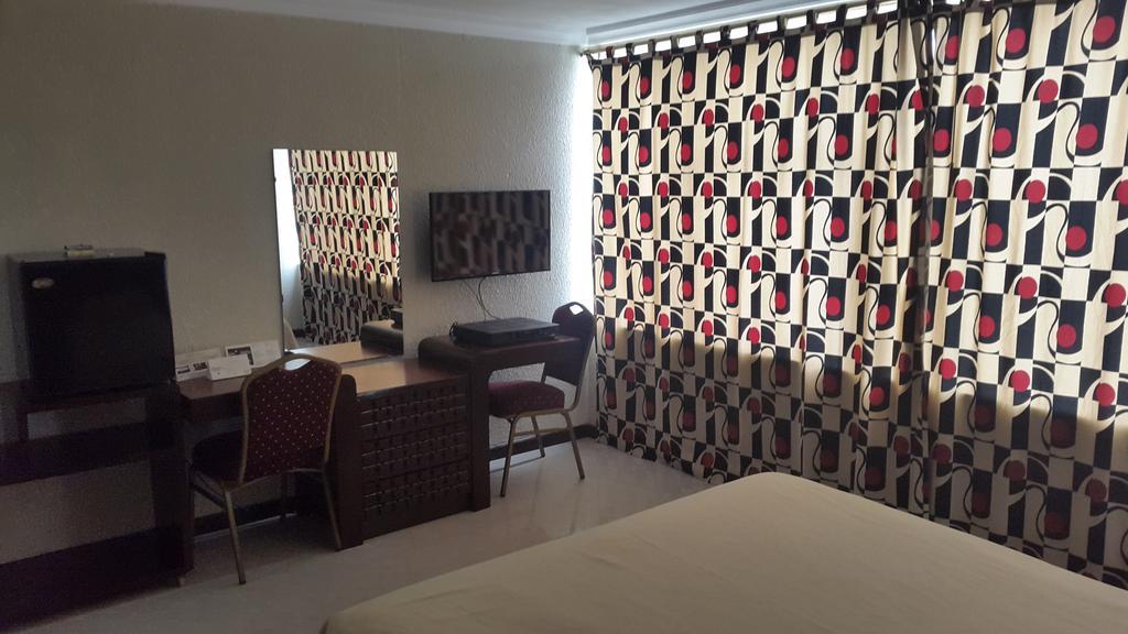 Hotel Sol De Oriente 4*